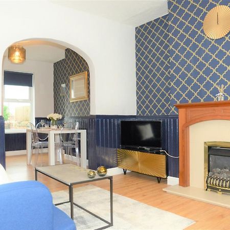 レクサム Florence Houseヴィラ エクステリア 写真